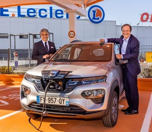 L'enseigne E. Leclerc va louer des Dacia Spring électriques pour 5 € par jour